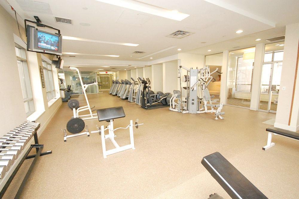 Downtown Mississauga Executive Suites Sq1 Buitenkant foto